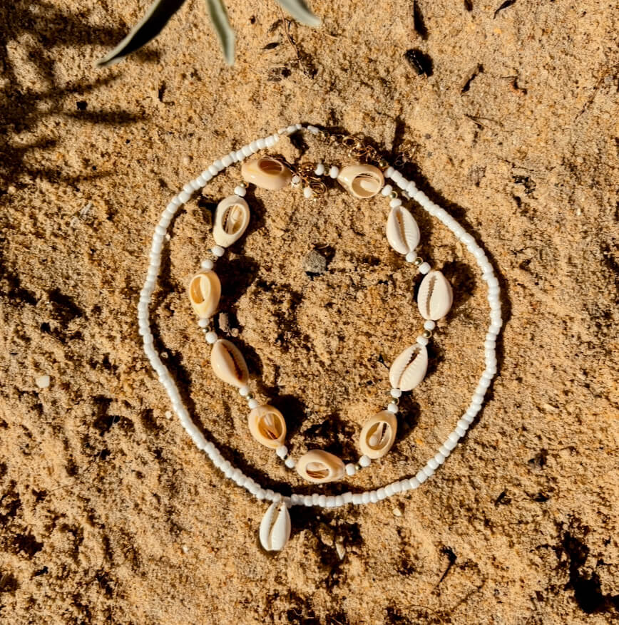 shell necklace